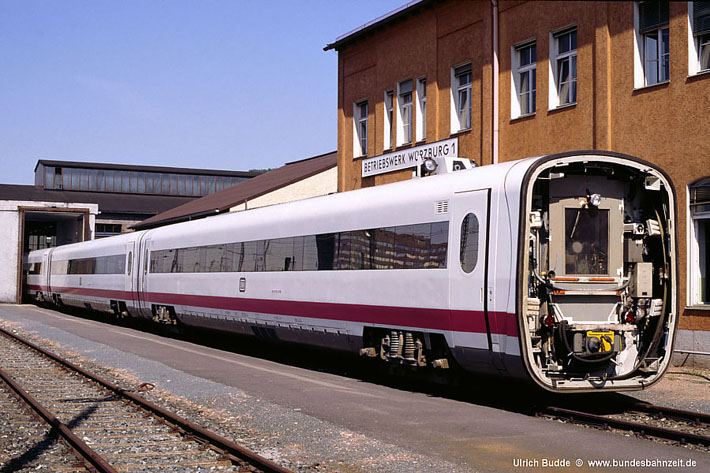 b12 81020003