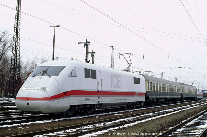 b42 40220002